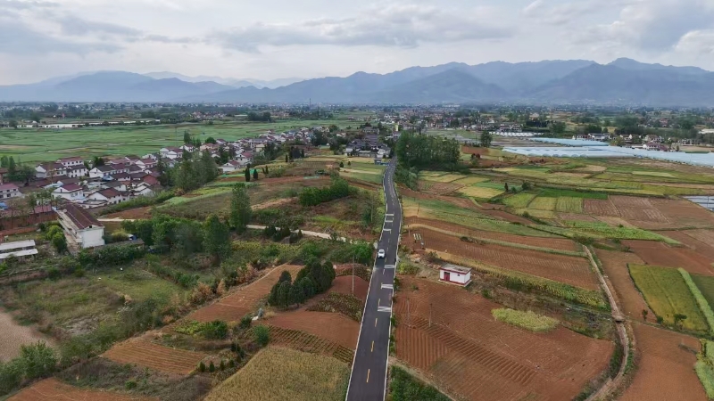 漢臺(tái)區(qū)武鄉(xiāng)至姜壩公路改建工程建成通車(chē)